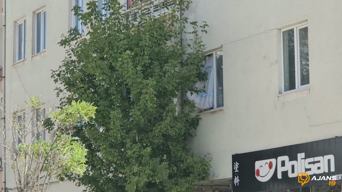 Polis Baskınından Kaçarken Ölümle Burun Buruna Gelen Şüpheli: Pencereler Çıkmaz Sokak mı Oldu?