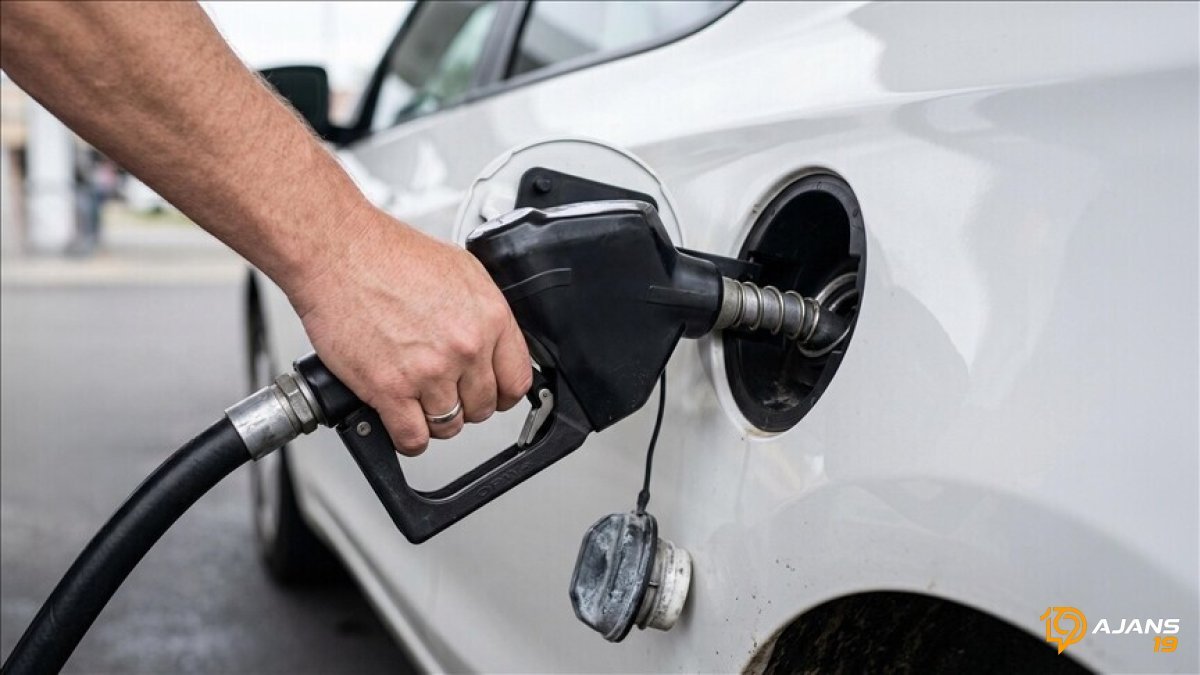 Akaryakıtta Devrim Niteliğinde Değişiklik! Eşel Mobil Sisteme Veda, Benzinde Yeni Dönem Başlıyor!
