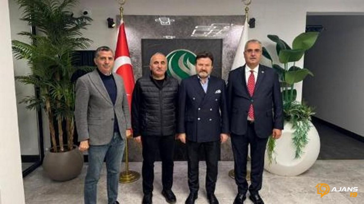 Çorum Şeker'de Kritik Ziyaret: Milletvekilleri Üretim Hattına İnerek Neleri Gündeme Getirdi?