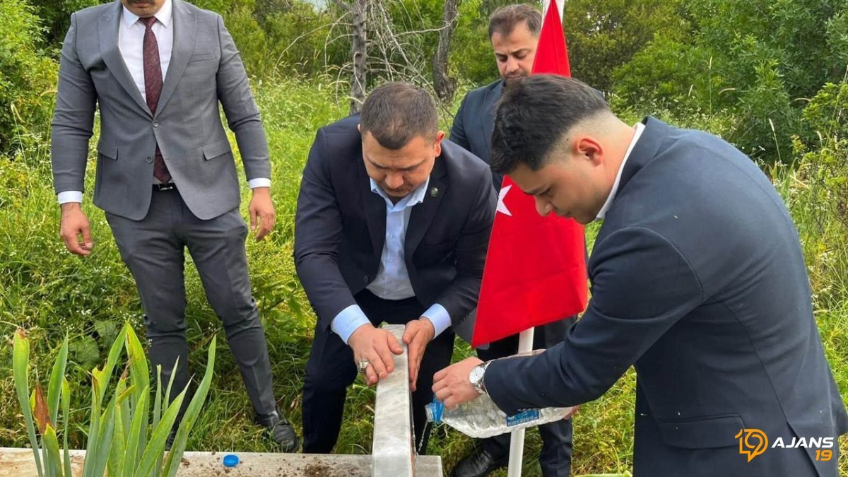 DUYGUSAL ANLAR: Merhum Adil Şakar'ın Kabri Başında Anıldı, Unutulmaz Veda!
