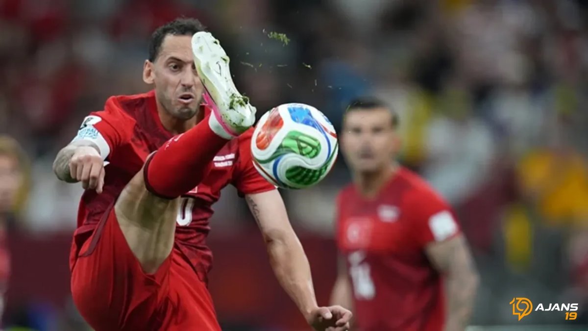 Hakan Çalhanoğlu'ndan Şok Açıklama: 'Bazen Tokat Yemek İyi Gelir!' Milli Takım Neden Kaybetti?