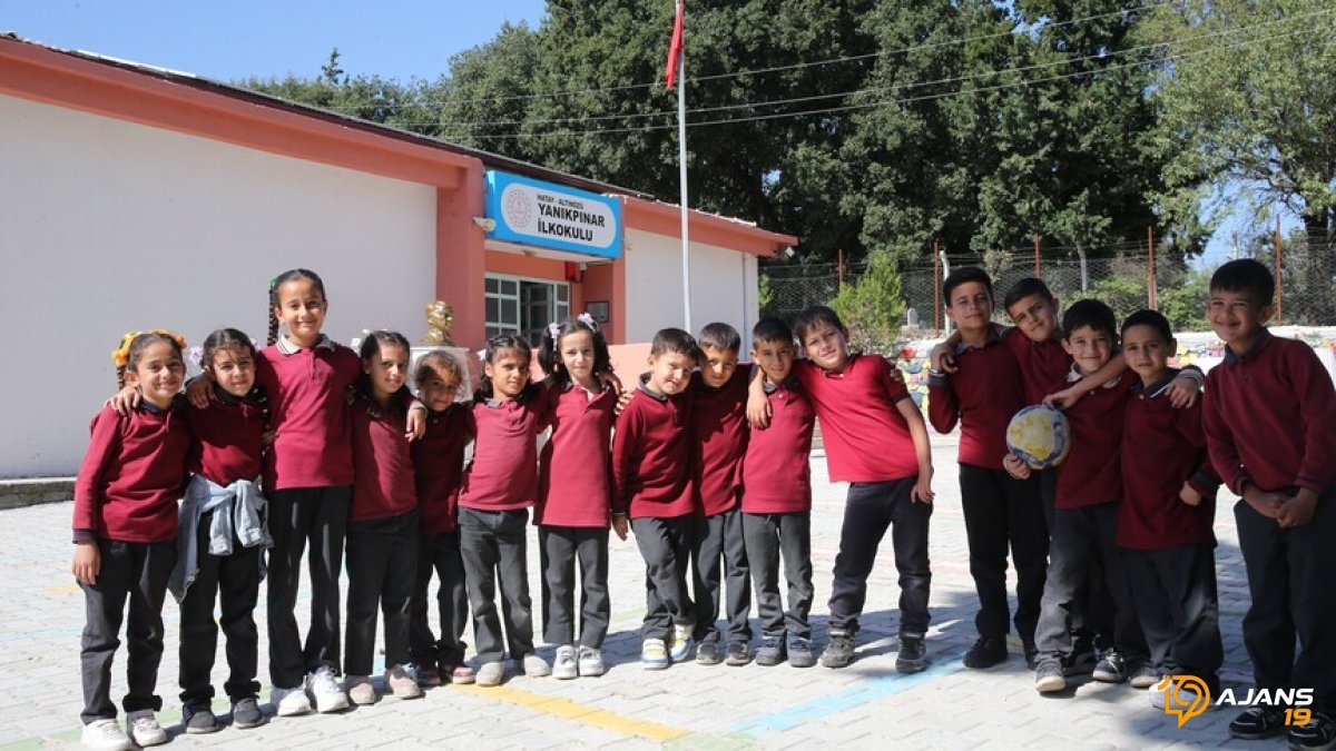 Hatay'ın Unutulmuş Köy Okuluna Güneş Gücüyle Devrim Gibi İklimlendirme: Alarko Carrier'dan Nefes Kesen Proje!
