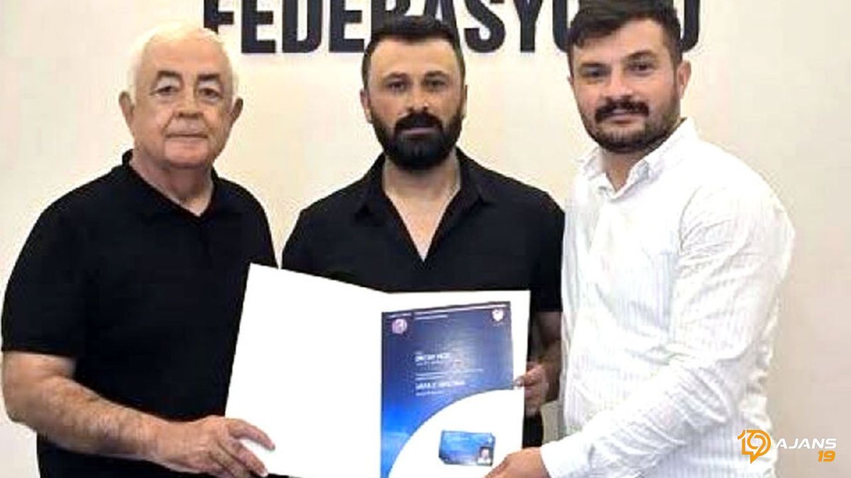 Antrenörlük Hayalleri Gerçek Oluyor: UEFA C Belgeleri Sahiplerini Buluyor! Çorum'da Tarihi Anlar Yaşanıyor