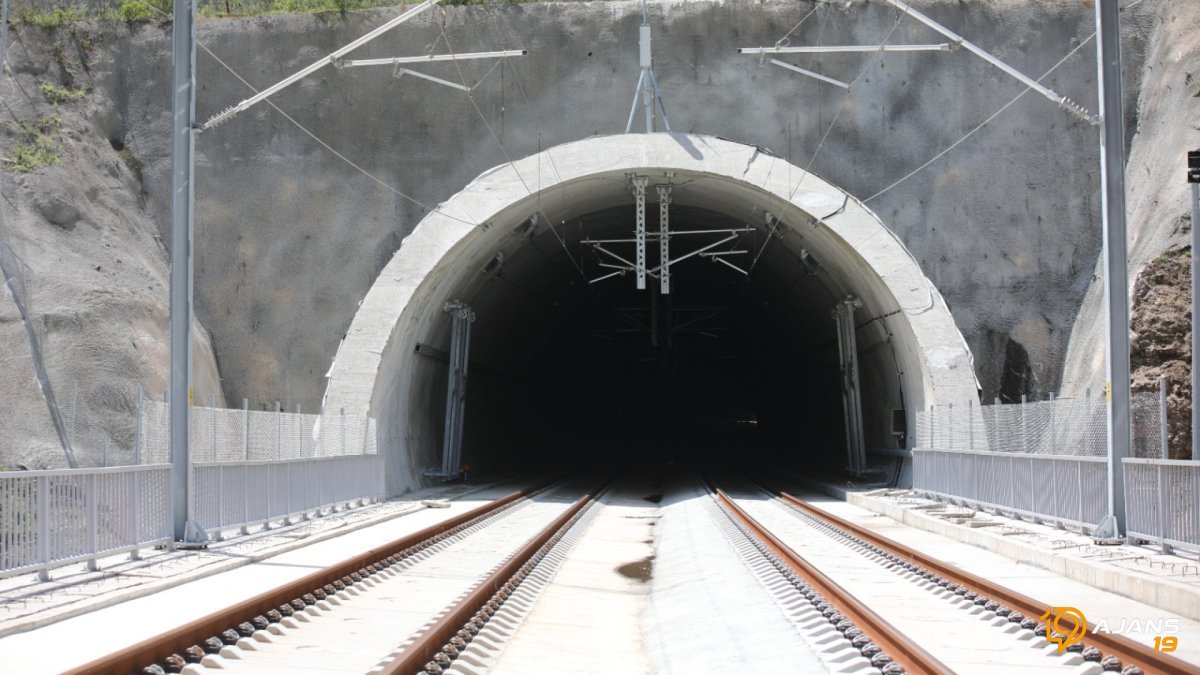 Ankara-İstanbul Hızlı Tren Hattında Devrim: Süre Rekor Kıracak! Yarım Saat Cepte Kalacak