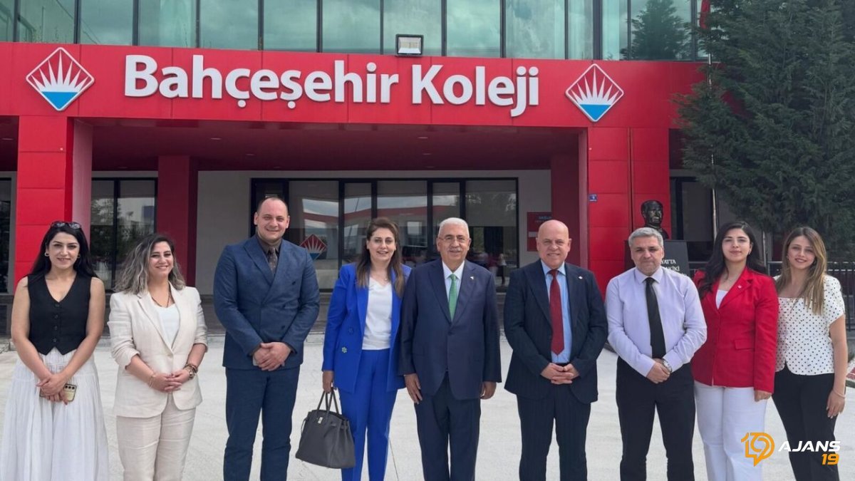 Çorum'da Sürpriz Ziyaret: Ahlatcı'dan Bahçeşehir Okulları'na 'Eğitim' Çıkarması!
