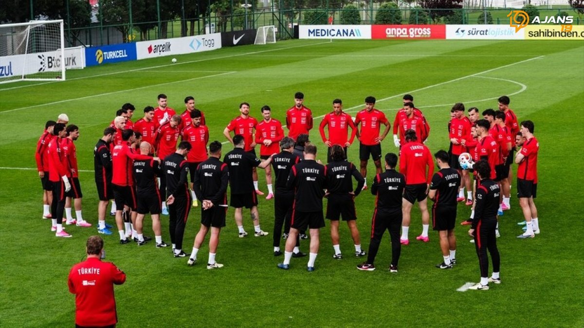 A Milli Futbol Takımı'nda 2026 Dünya Kupası Mesaisi Başladı: Sakatlıklar ve Umutlar