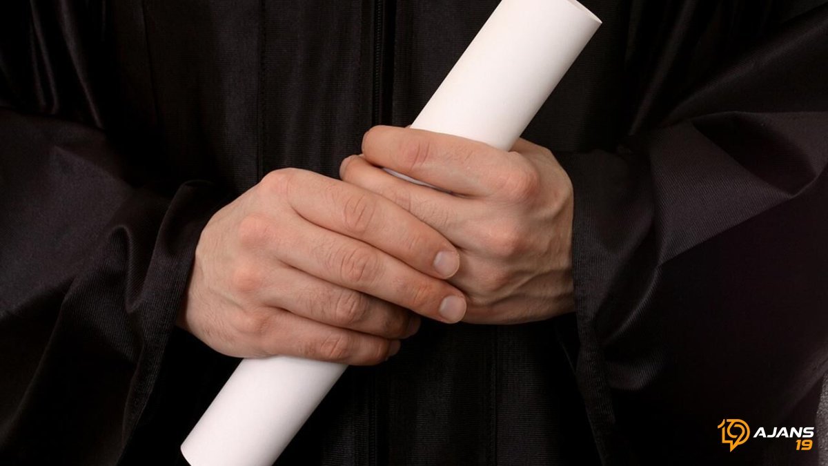 Yurtdışı Kartı Bile Basmadı! Sahte Lise Diplomasıyla Devlet Kapısını Kandırdılar: 419 Kişinin Diplomaları Geçersiz Sayıldı!