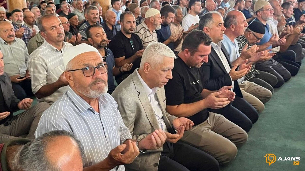 30 Ağustos'ta Anıldı: O Şehitler Ruhunu Şad Etti! Tarihi Camide Büyük Buluşma