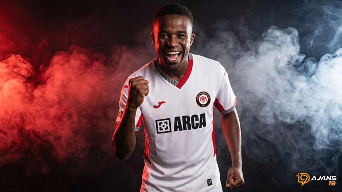 Borussia Dortmund'un Genç Yıldızı Youssoufa Moukoko, Çorum FK İçin Sahaya Çıkıyor: Transferde Sürpriz Gelişme!