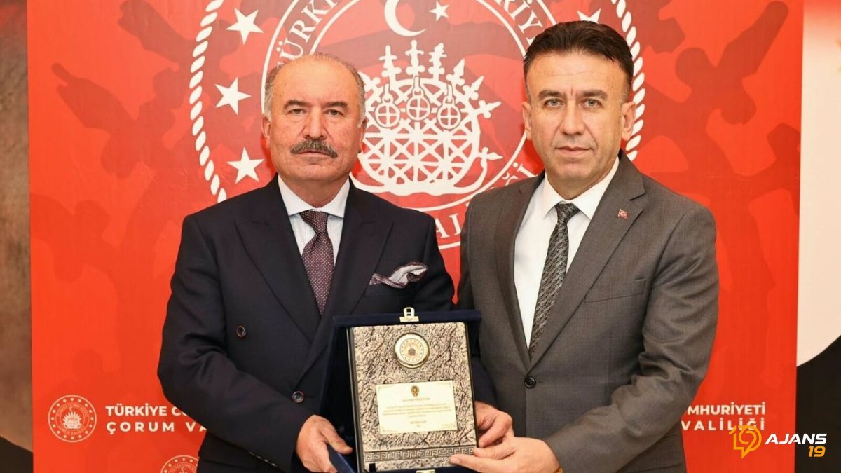 Çorum'da Emniyet Müdürü Arif Pehlivan'a Veda: 'Şerefle Tamamlanan Bir Dönemin Ardından Görev Değişimi'