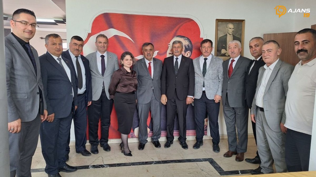 Çorum Esnafı Bayram Geleneğini Coşkuyla Sürdürdü: Birlik Ruhu Dimdik Ayakta