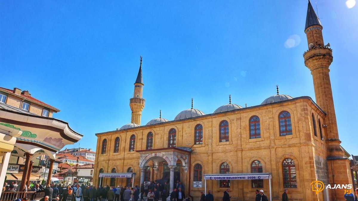 Cumhuriyet Bayramı'nda Unutulmaz Anma: Şehitler ve Gaziler Dualarla Yâd Edildi!