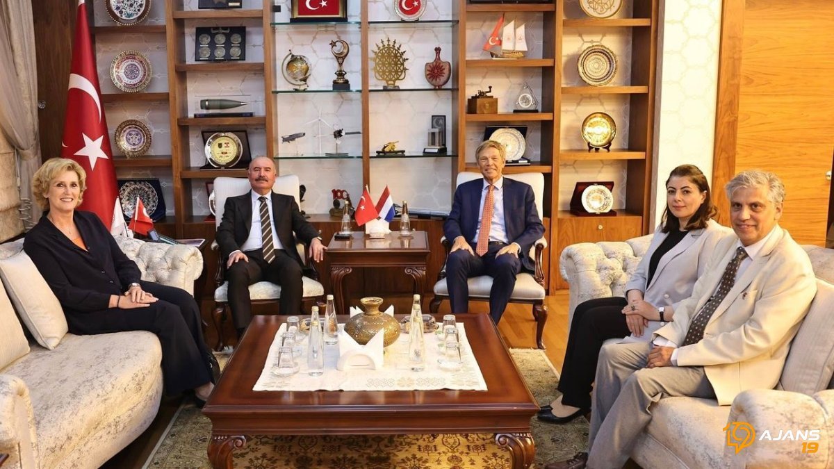Hollanda Büyükelçisi'nden Ankara'ya Kritik Ziyaret! Masada Neler Konuşuldu?